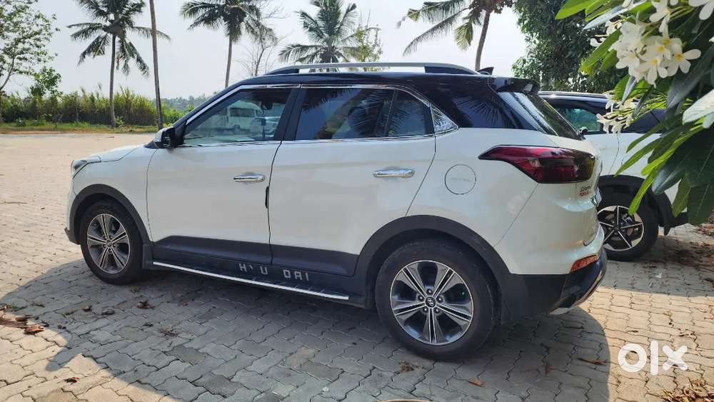 Hyundai Creta Petrol Dual Tone, With Loaded Genuine Accessories,