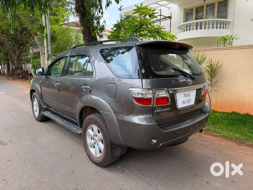 Toyota Fortuner Diesel 2011