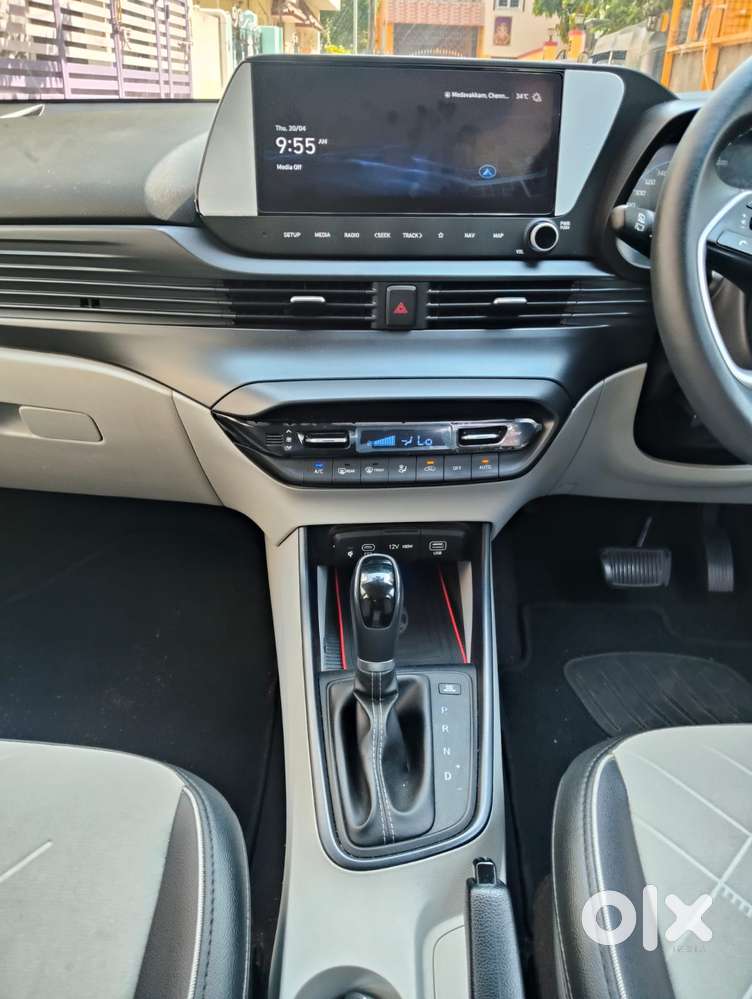 Hyundai I20 Asta (o) 1.2 Ivt, 2023, Petrol