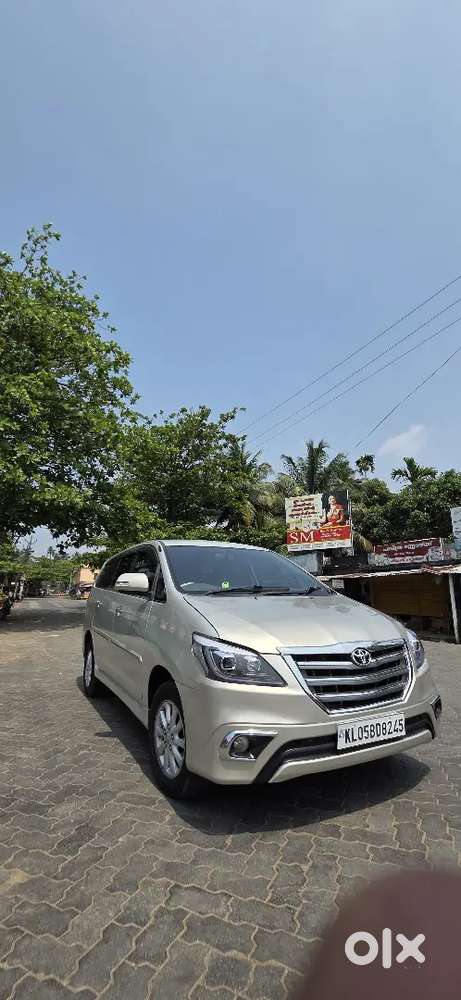 Toyota Innova 2.5 V 2012