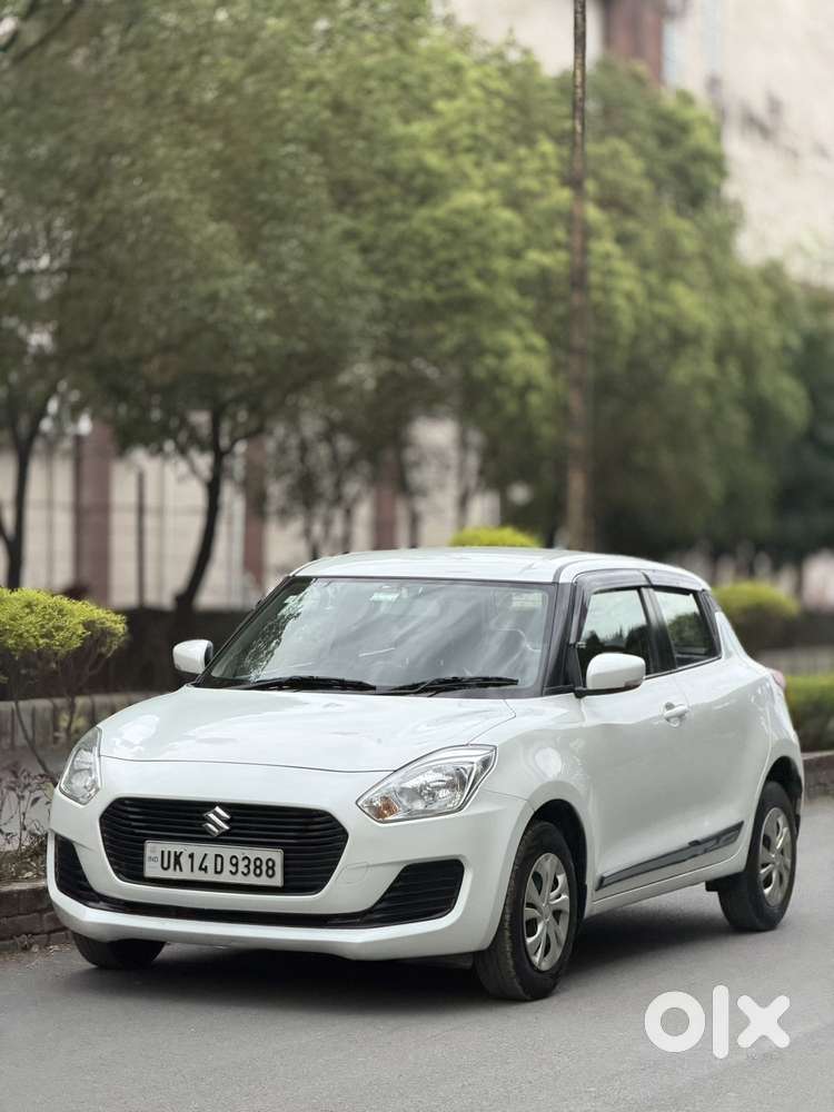 Maruti Suzuki Swift Vxi 1.2 Abs Bs-iv, 2018, Petrol