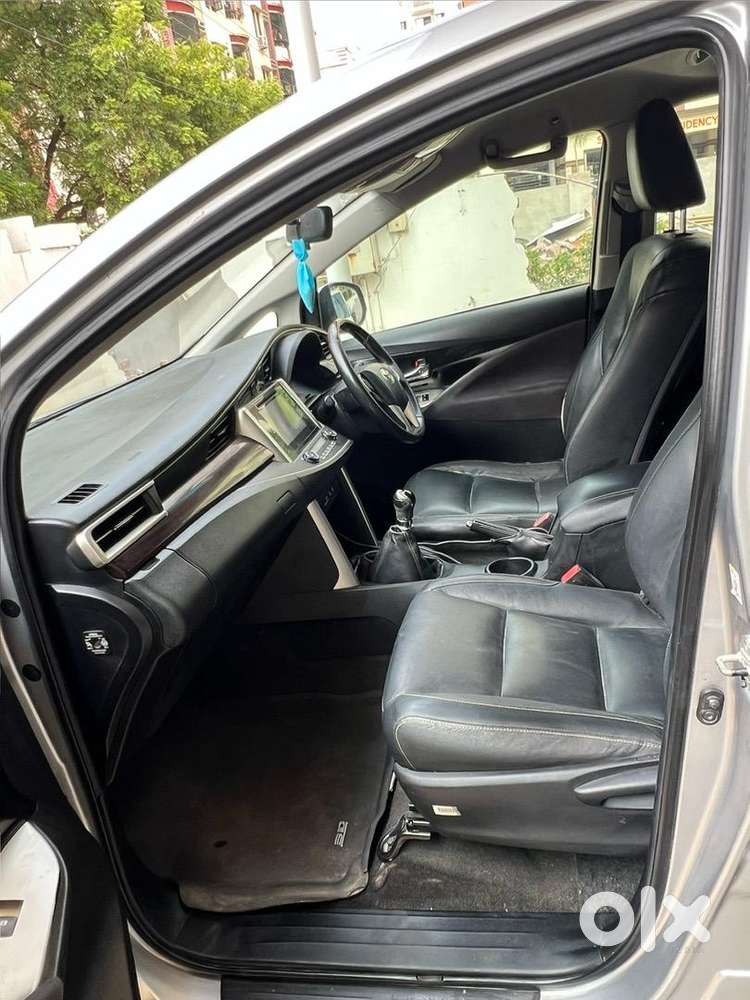 Toyota Innova Crysta 2016
