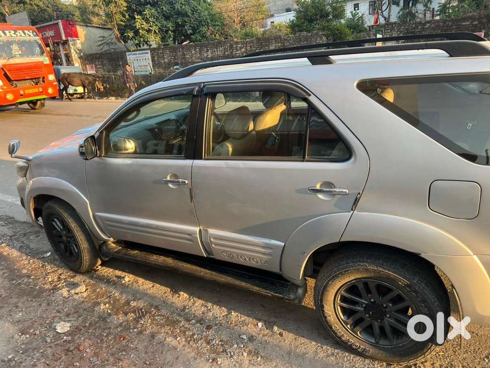 Toyota Fortuner 2010 Diesel Well Maintained