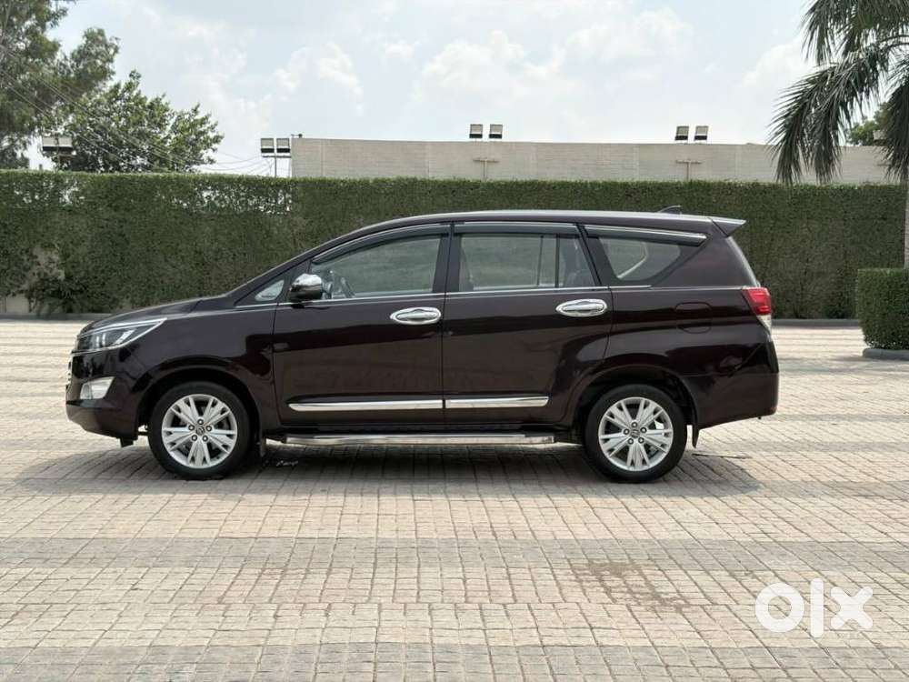 Toyota Innova Crysta 2.7 Zx At, 2018, Petrol