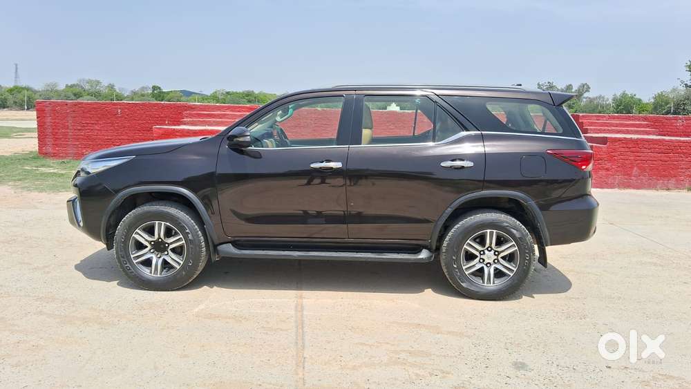 Toyota Fortuner 4x2 At 2.8 Diesel, 2020, Diesel