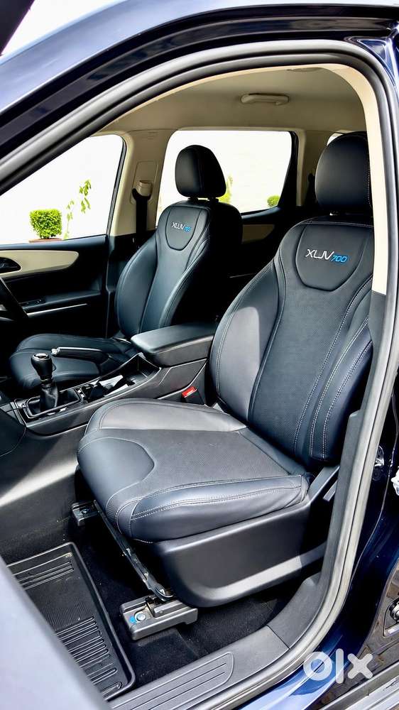 Mahindra Xuv700 Ax 3 Diesel Mt 5 Str (e), 2024, Diesel