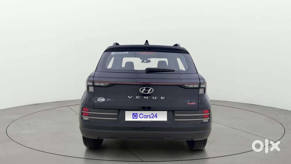 Hyundai Venue Sx(o) 1.0 Turbo Dct Knight Edition, 2023, Petrol