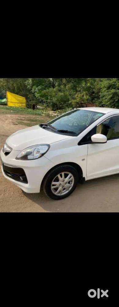 Honda Brio 2013 Mt Petrol 81500 Km
