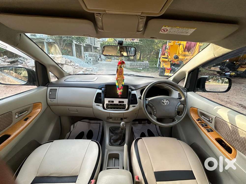 Toyota Innova 2.5 V 7 Str, 2010, Diesel