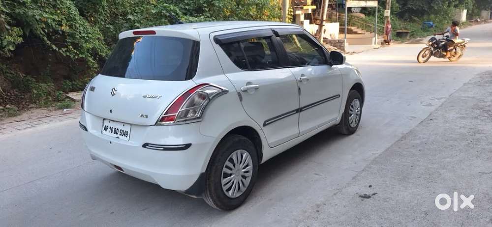 Maruti Suzuki Swift Vxi, 2013, Petrol