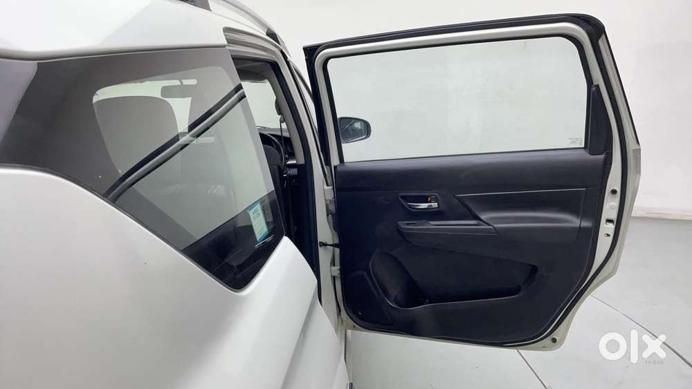 Maruti Suzuki Xl6 1.5 Zeta At, 2021, Petrol