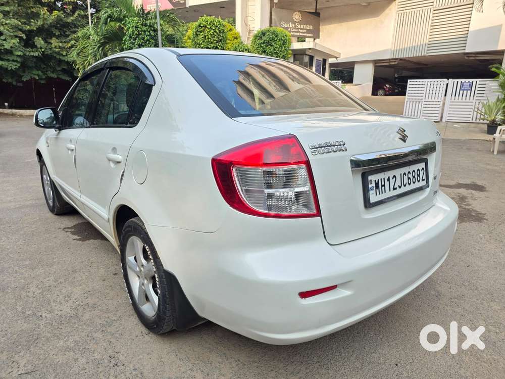 Maruti Suzuki Sx4 Zxi Mt Bsiv Leather, 2012, Petrol