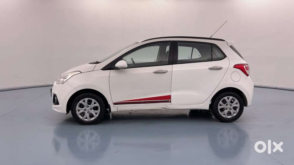 Hyundai Grand I10 Nios Sportz Diesel At, 2016, Petrol