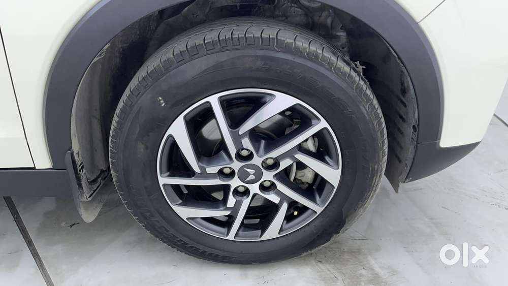 Mahindra Xuv300 W8 Option, 2023, Petrol