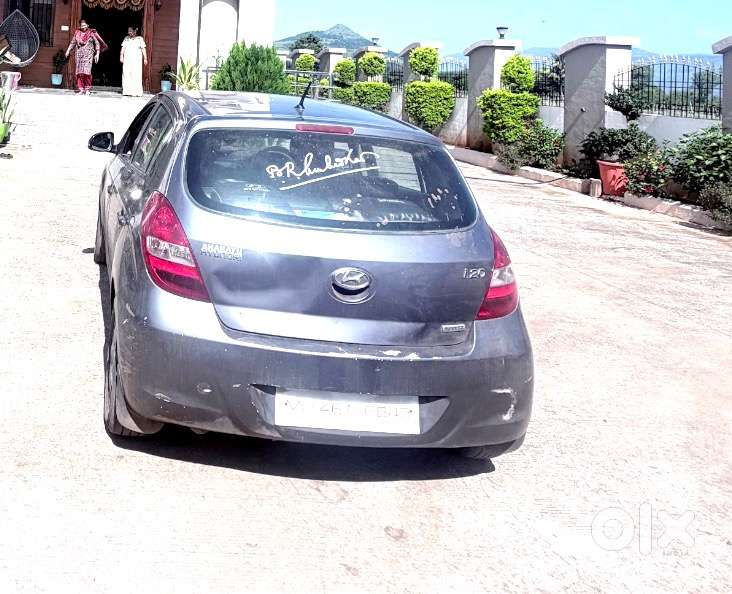 Hyundai I20 Cng & Hybrids Well Maintained