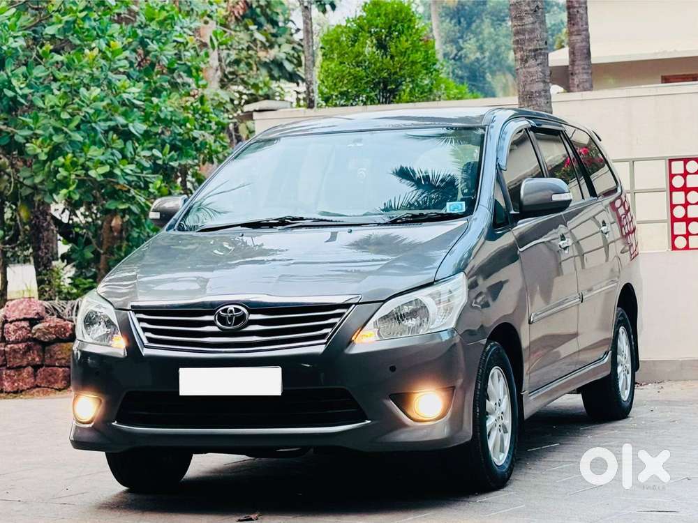 Toyota Innova 2.5 V 7 Str, 2012, Diesel