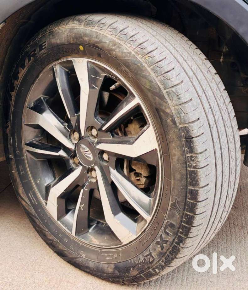 Mahindra Xuv300 W8 (o) 1.5 Diesel Amt, 2019, Diesel