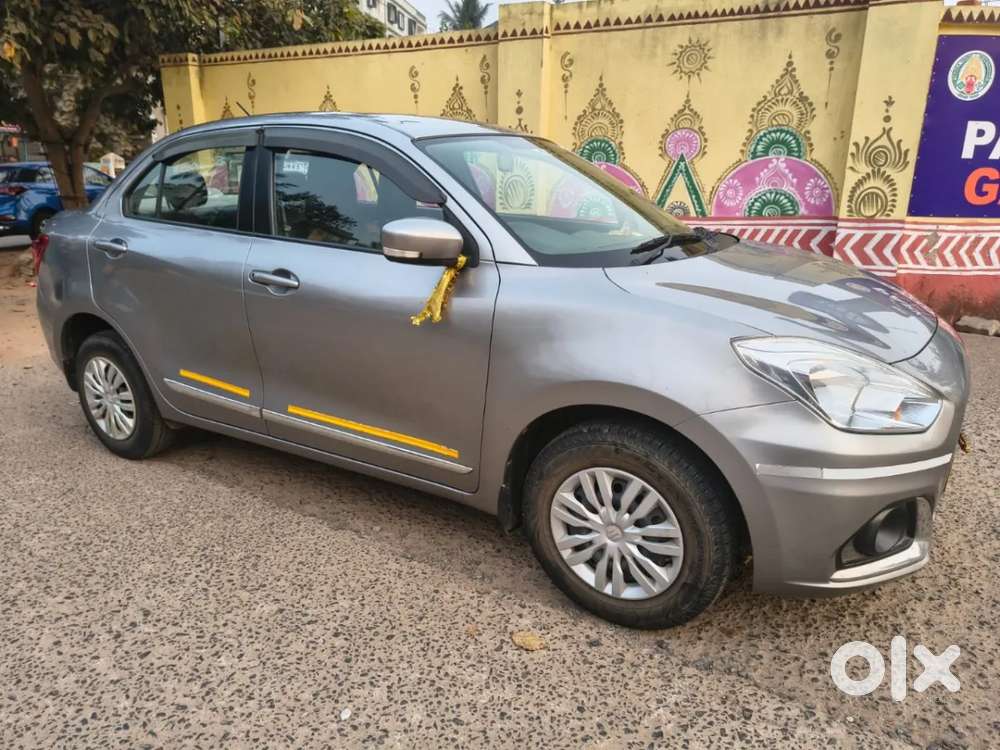 Maruti Suzuki Dzire 1.2 Vxi, 2022, Petrol