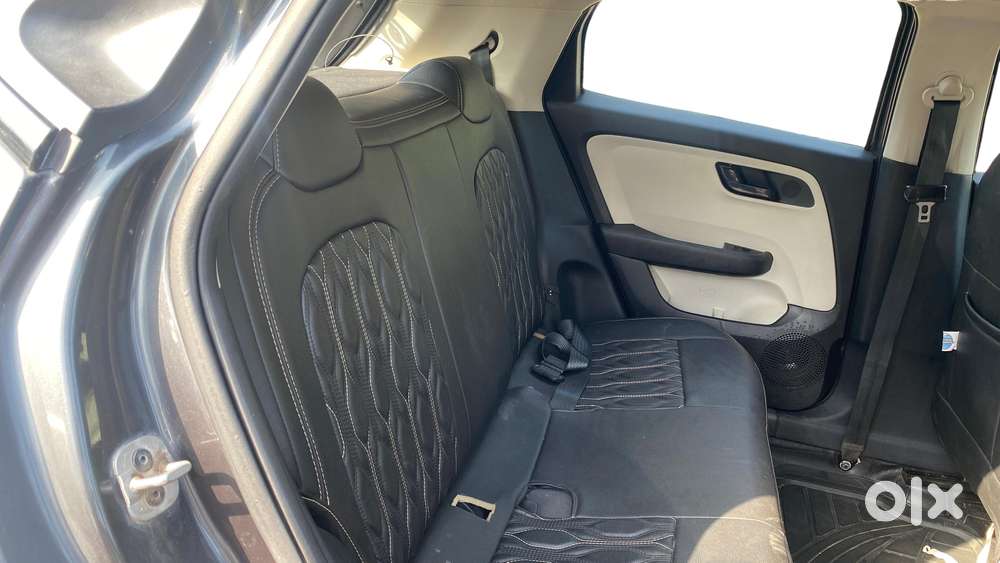 Tata Altroz 1.2 Xm Plus, 2021, Petrol