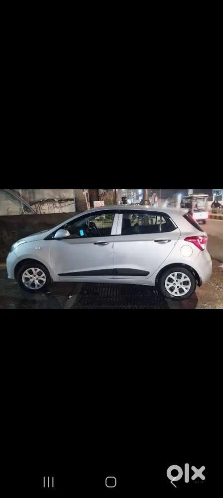 Hyundai Grand I10 2017 Petrol 51000 Km Driven.silver Colour..