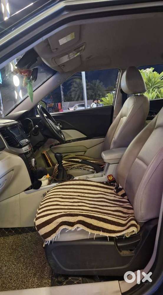 Mahindra Xuv300 W8, 2022, Petrol