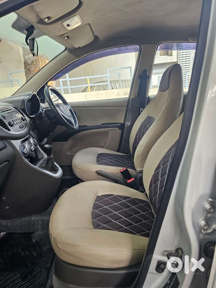 Hyundai I10 Sportz, 2016, Petrol