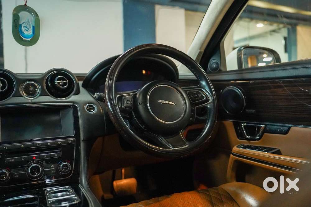 Jaguar Xj 2.0l Portfolio, 2017, Petrol
