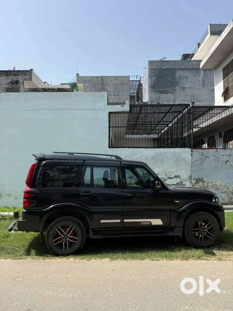 Mahindra Scorpio Classic 2022