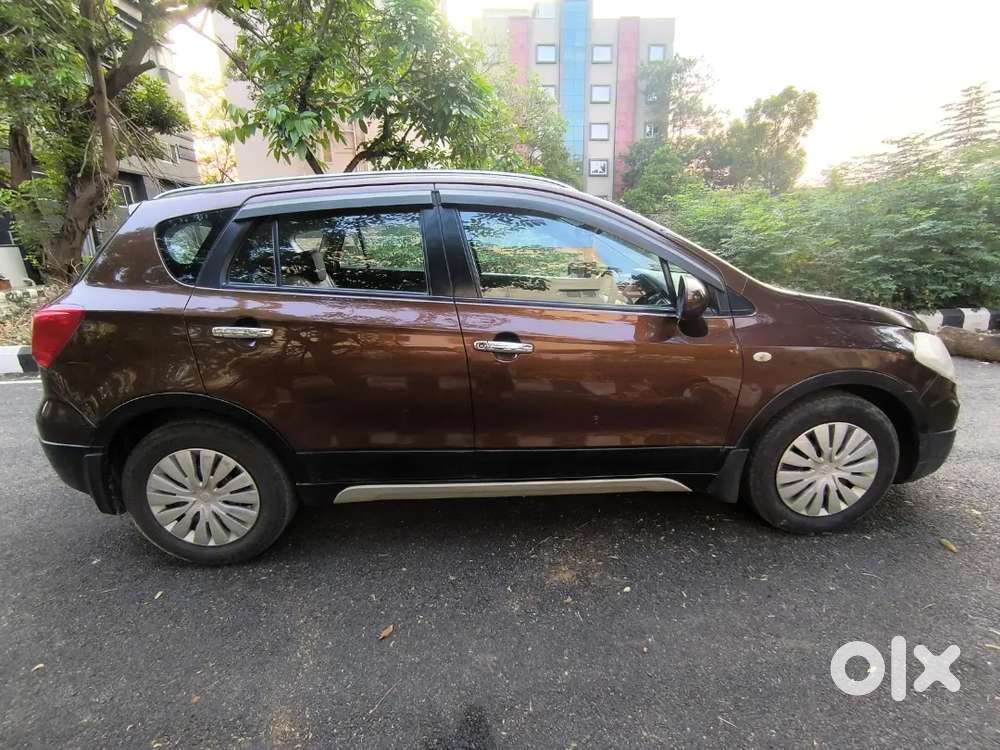 Maruti Suzuki S-cross 2016 Diesel Well Maintained