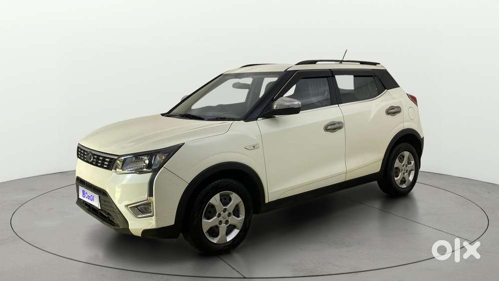 Mahindra Xuv300 1.2 W8 (o) Amt Petrol, 2022, Petrol