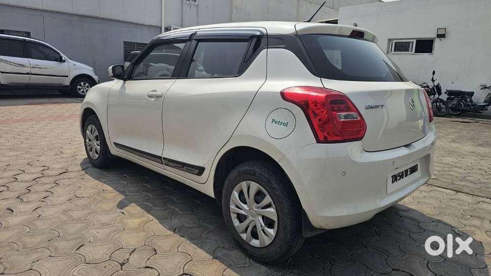 Maruti Suzuki Swift 1.2 Vxi Glory Edition, 2023, Petrol