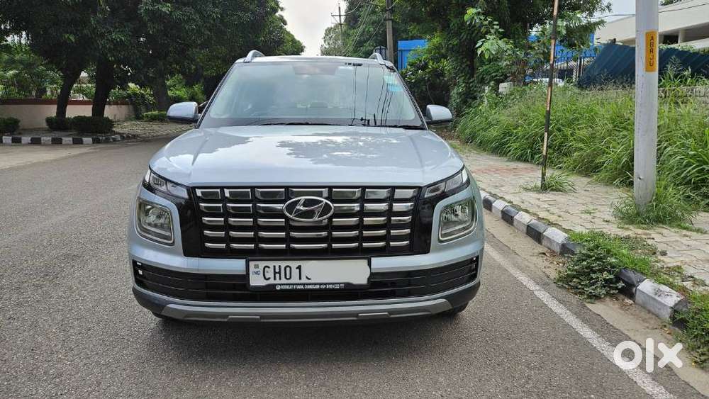 Hyundai Venue 1.2 S (o), 2023, Petrol