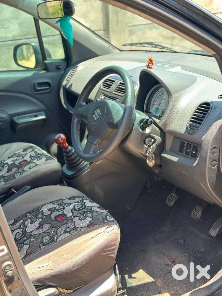 Maruti Suzuki Ritz Lxi, 2011, Petrol