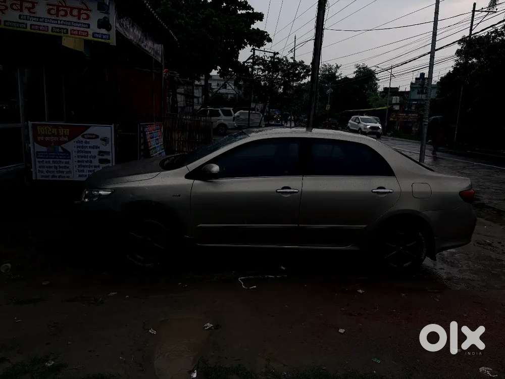Toyota Corolla Altis 2011 Petrol Well Maintained