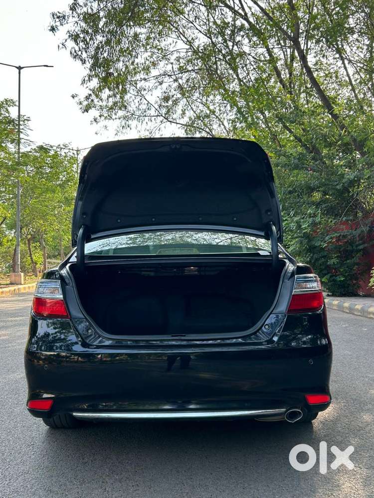 Toyota Camry Hybrid 2.5, 2016, Petrol