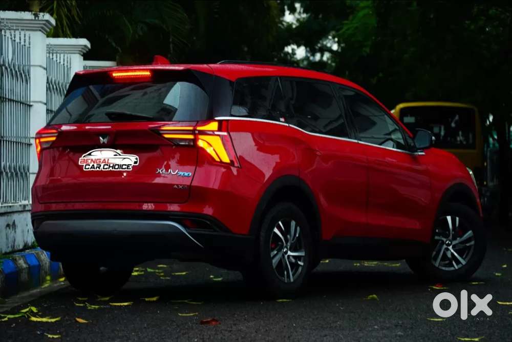 Mahindra Xuv700 2.0 Ax 5 Petrol At Str, 2022, Petrol