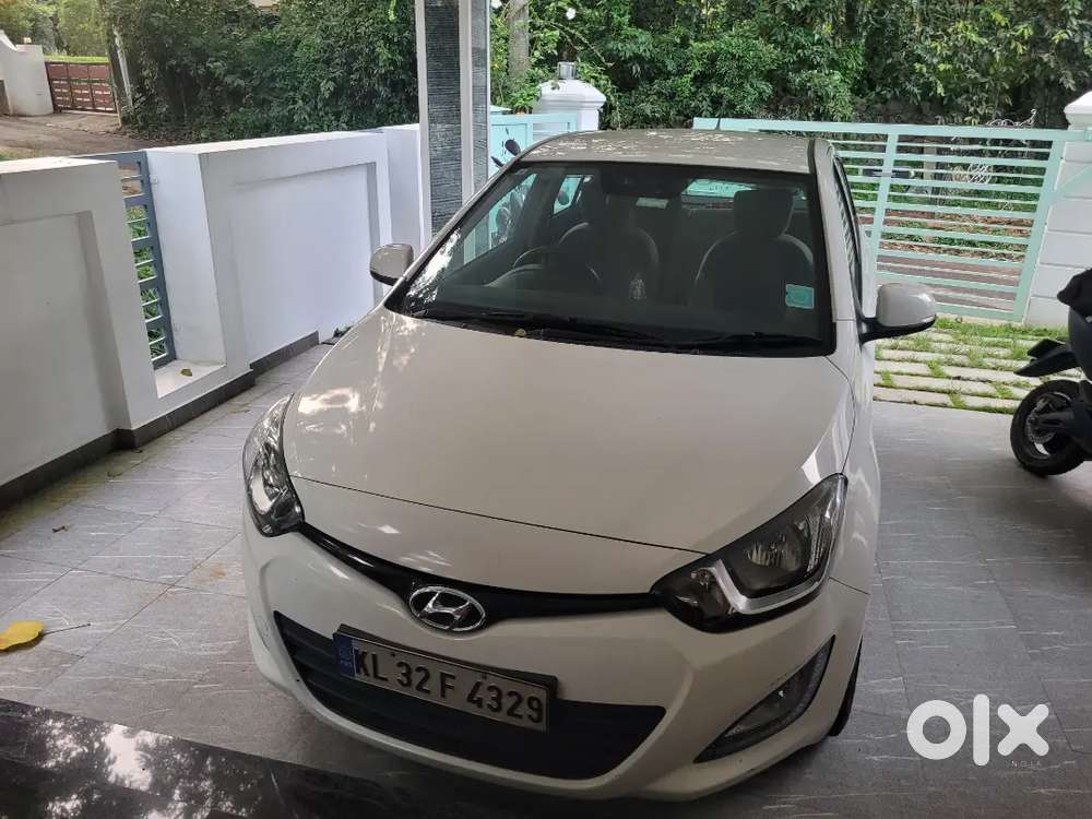 Hyundai 120 2013 Sportz Model