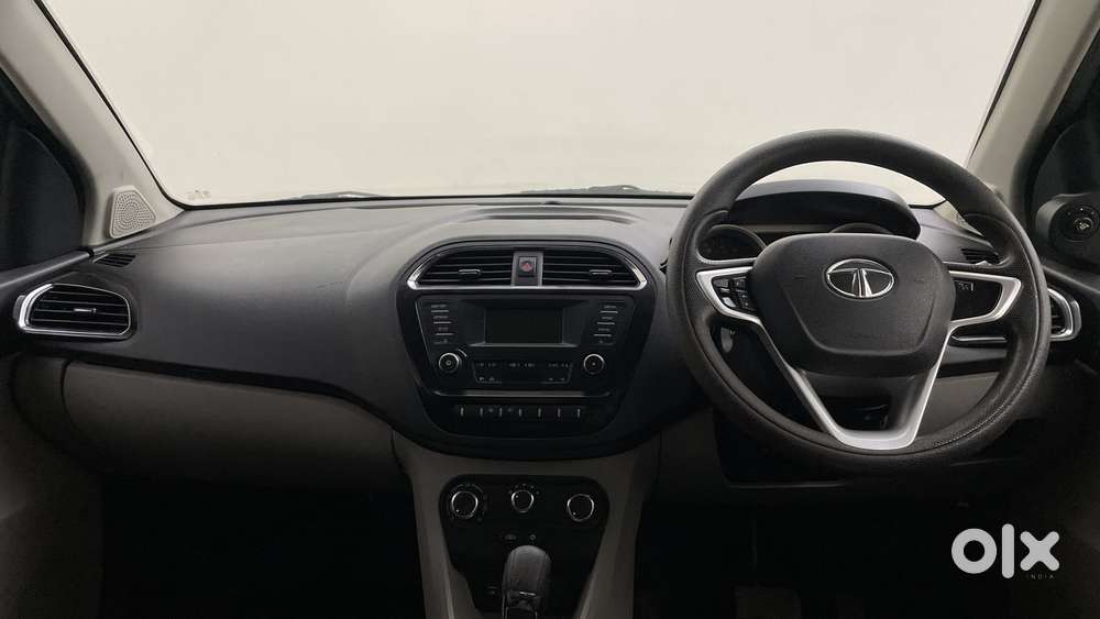 Tata Tiago Xza, 2017, Petrol