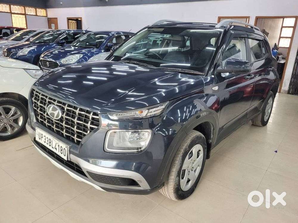 Hyundai Venue 1.2 S Plus, 2020, Petrol