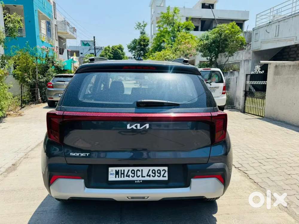 Kia Sonet 2025 Petrol Well Maintained