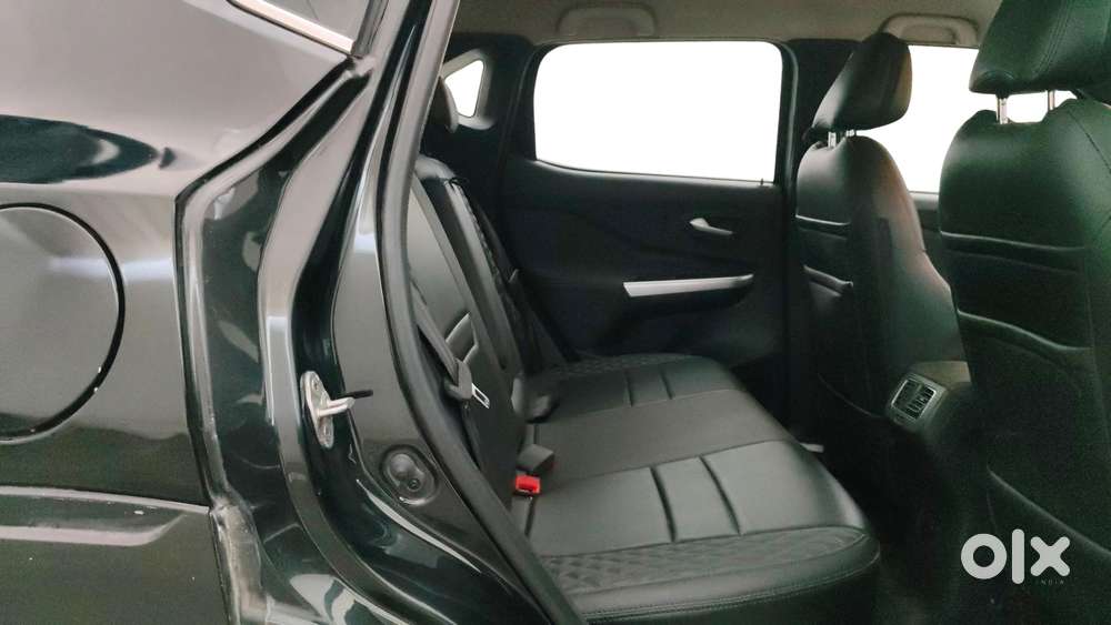 Nissan Magnite 1.0 Xv Premium, 2021, Petrol