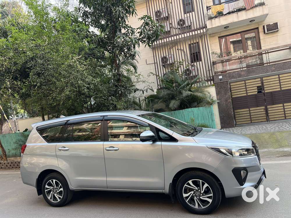 Toyota Innova Crysta