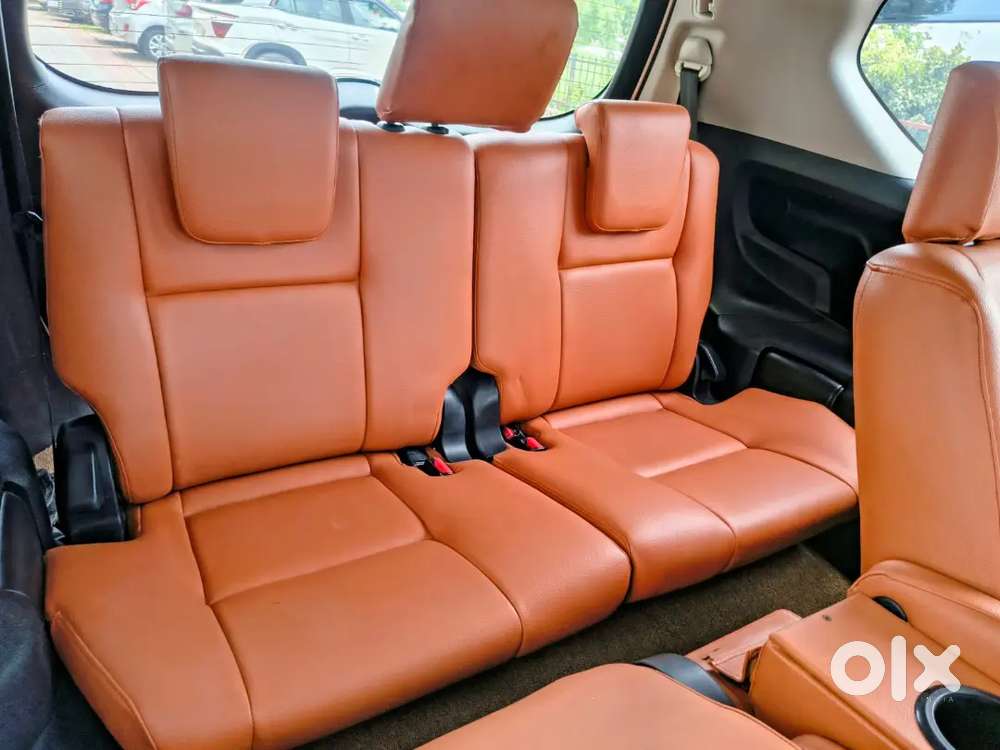 Toyota Innova Crysta 2016 Variant