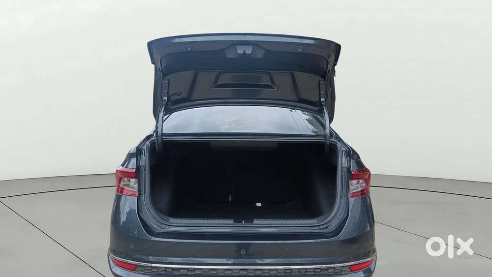 Skoda Slavia Style 1.0l Tsi At, 2024, Petrol