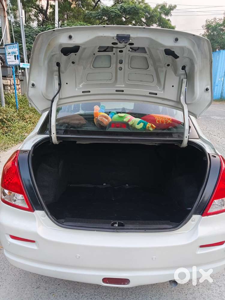 Maruti Suzuki Dzire, 2010, Petrol