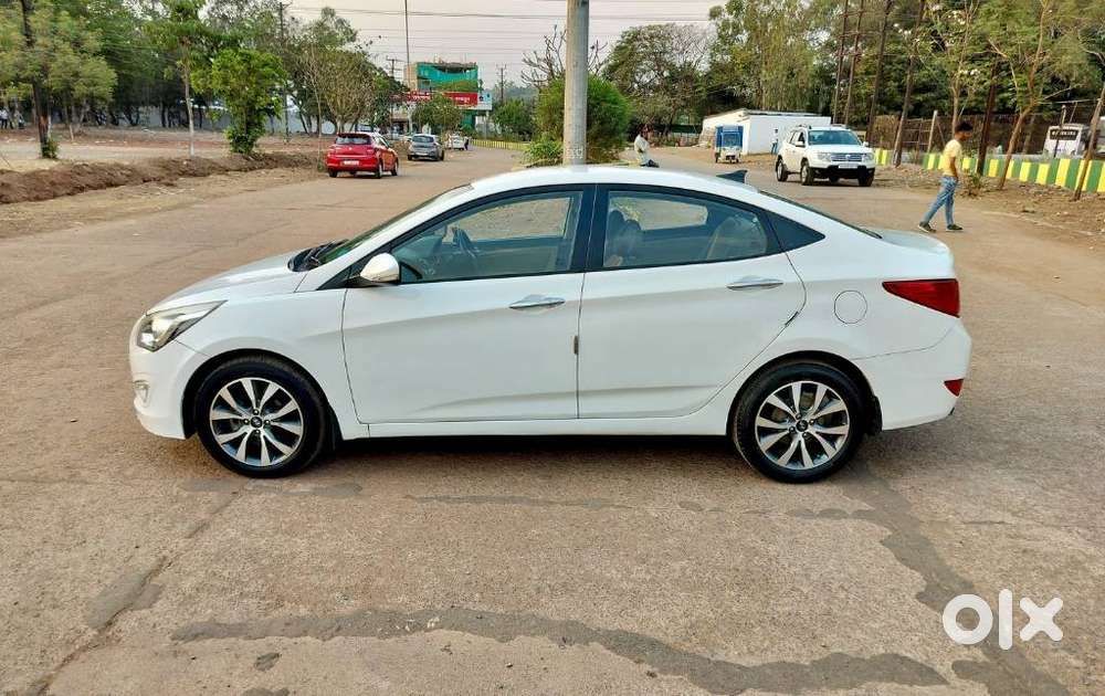 Hyundai Verna Fluidic 1.6 Crdi Sx Opt, 2015, Diesel