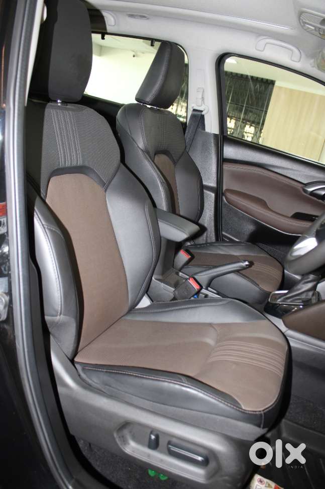 Toyota Urban Cruiser Hyryder 1.5 V Hybrid, 2025, Petrol