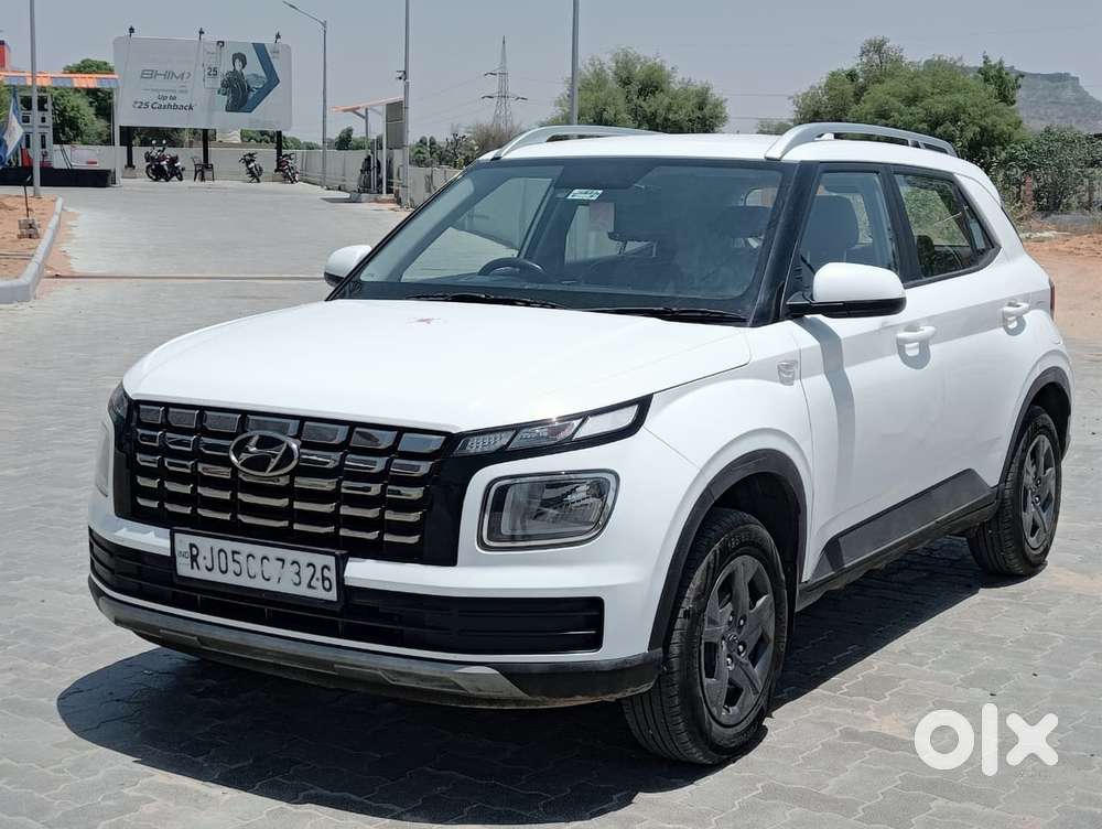 Hyundai Venue S 1.2 Petrol, 2023, Petrol