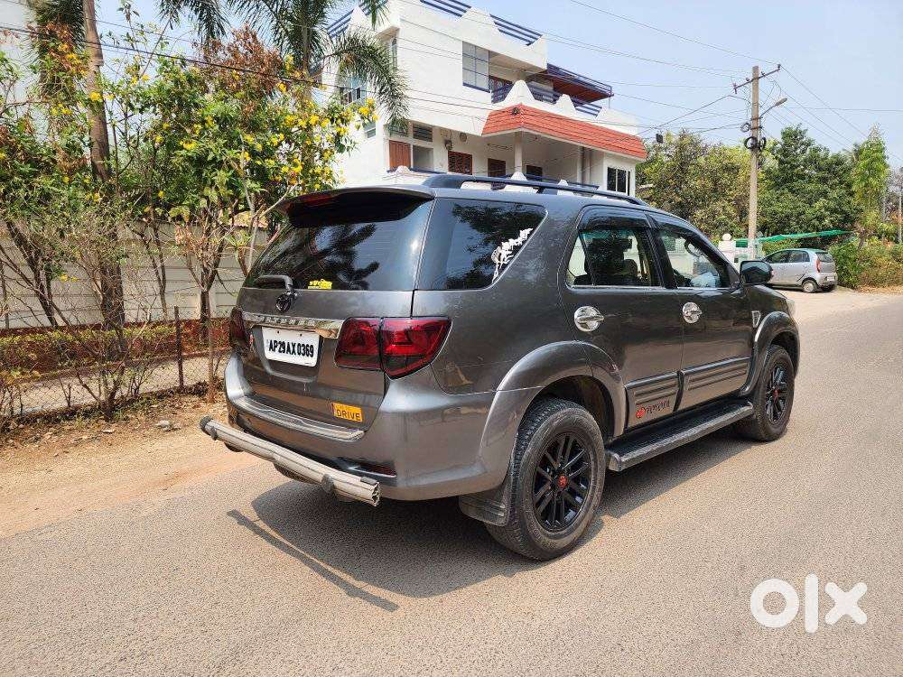 Toyota Fortuner 3.0 4x2 Mt, 2012, Diesel