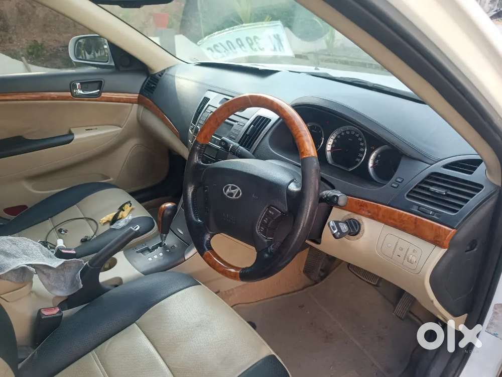 Hyundai Sonata Transform 2009